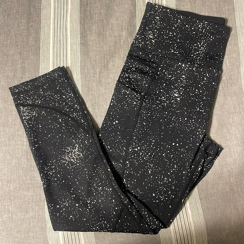 Zyia Reflective Splatter Leggings